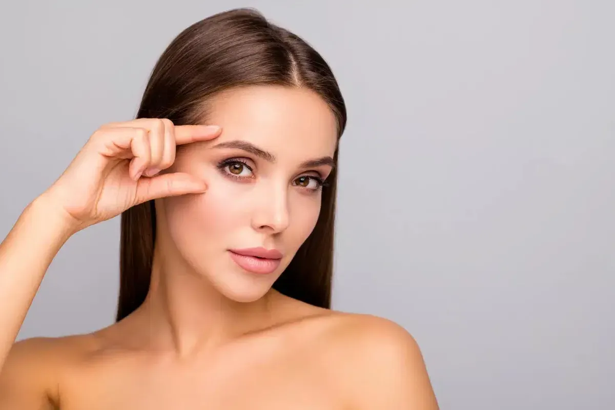 Brow Lift Mlada Zena